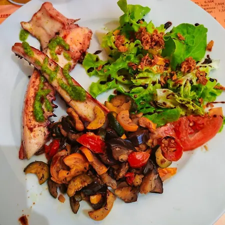 Mobile-home Climatisé Dans Avec Piscine Jusqu'à 6 Personnes Appartement