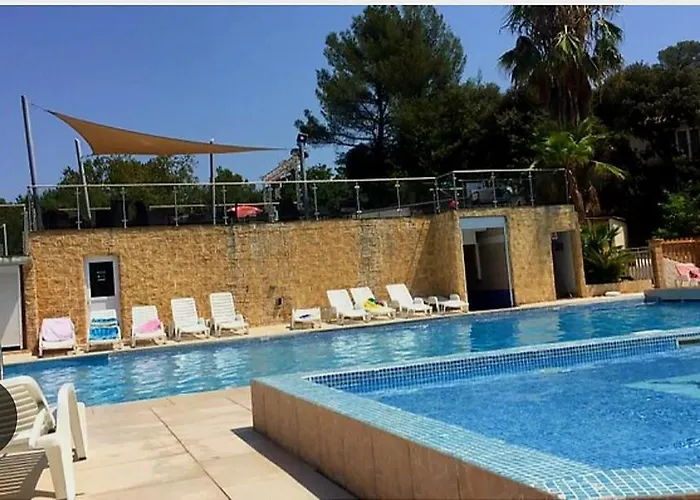 Apartment Mobile-home Climatise Dans Avec Piscine Jusqu'a 6 Personnes Hyères