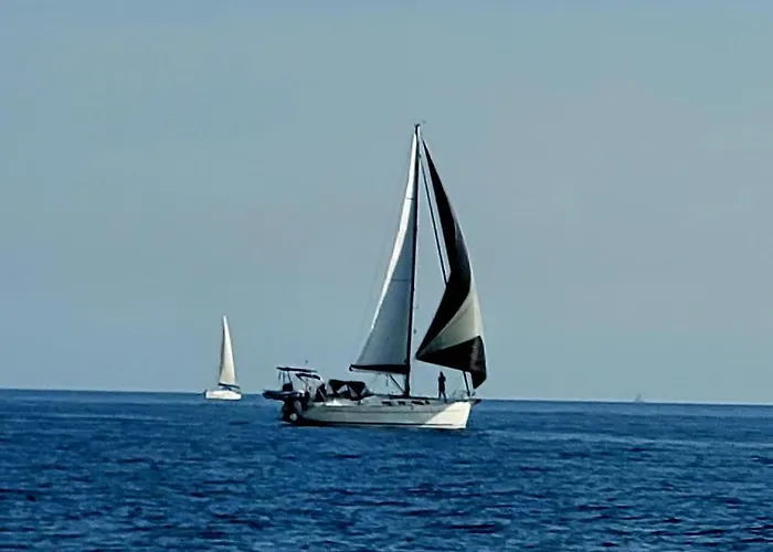 Mobile-home Climatise Dans Avec Piscine Jusqu'a 6 Personnes Apartment