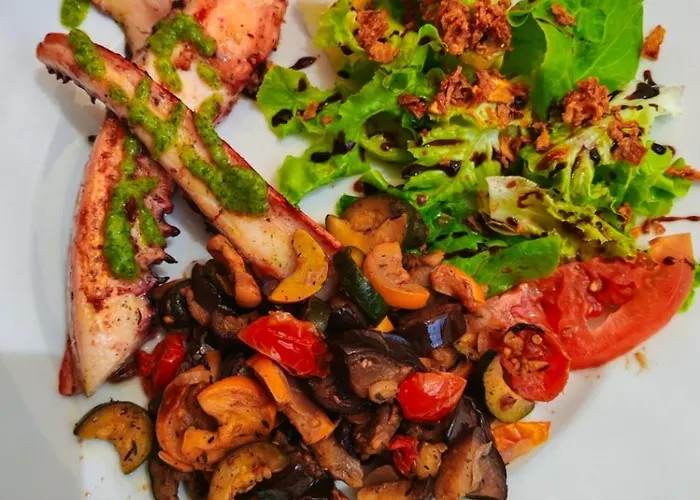 Mobile-home Climatise Dans Avec Piscine Jusqu'a 6 Personnes Apartment