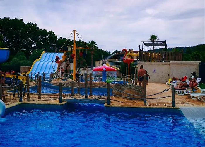 Appartement Mobile-home Climatisé Dans Avec Piscine Jusqu'à 6 Personnes